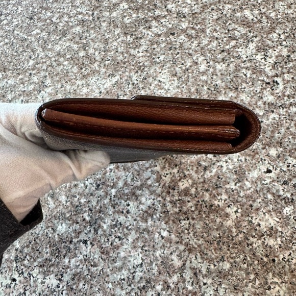 - Louis Vuitton, authentic Sarah monogram vintage wallet - Picture 13 of 17